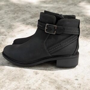 Clarks Black Leather Ankle Boots Buckle Moto Zip Womens 8.5 Casual Biker Style
